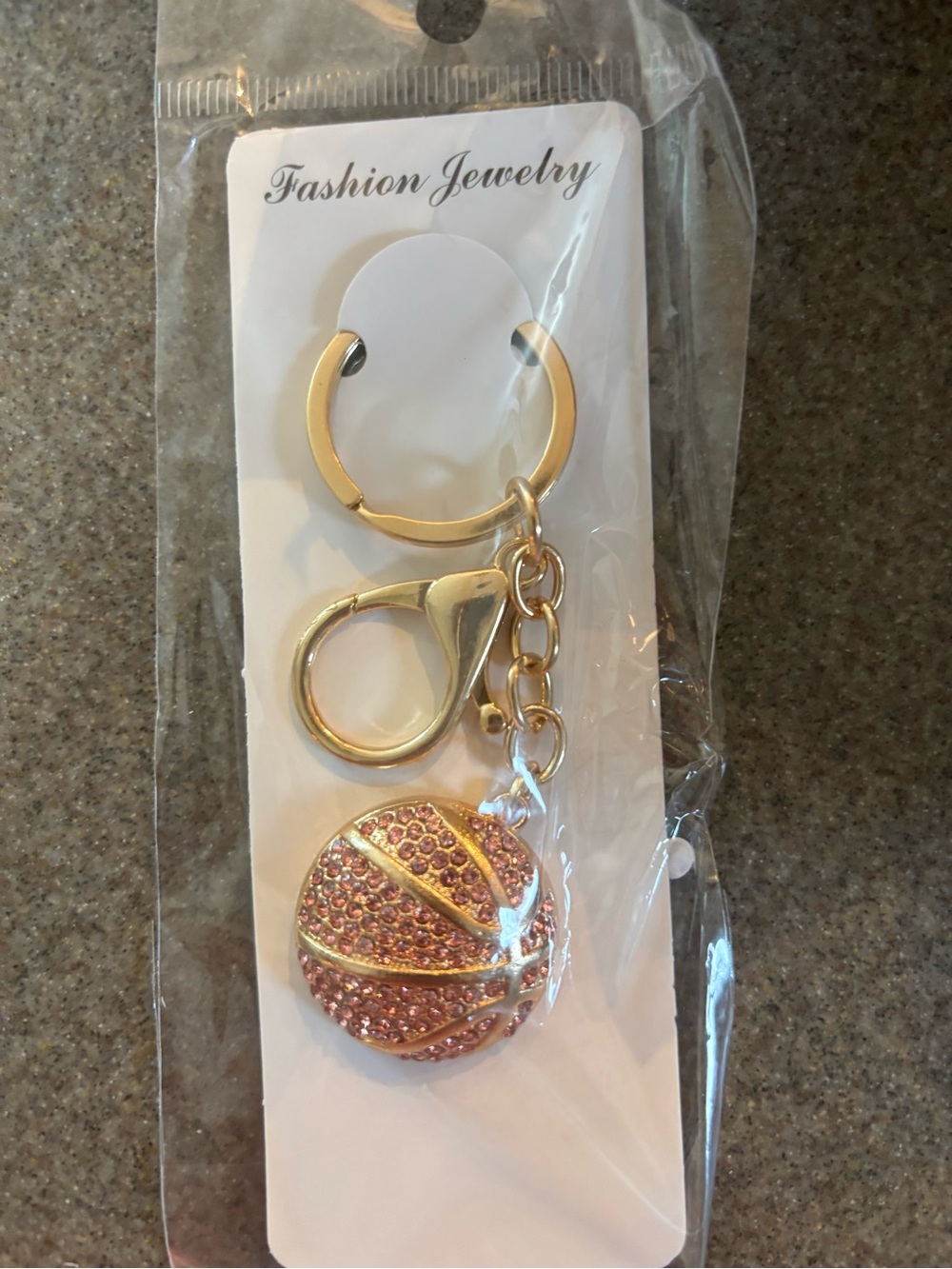 Fashion Jewelry Gold Keychain with Pink Crystal Basketball Charm